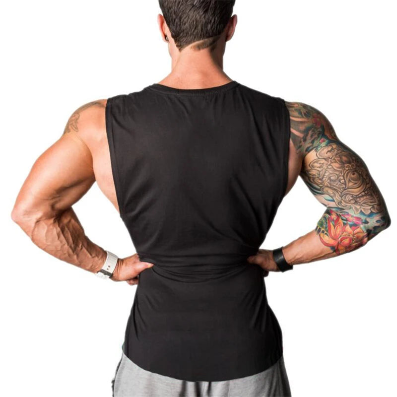 Camisa sin mangas de algodón para hombre.