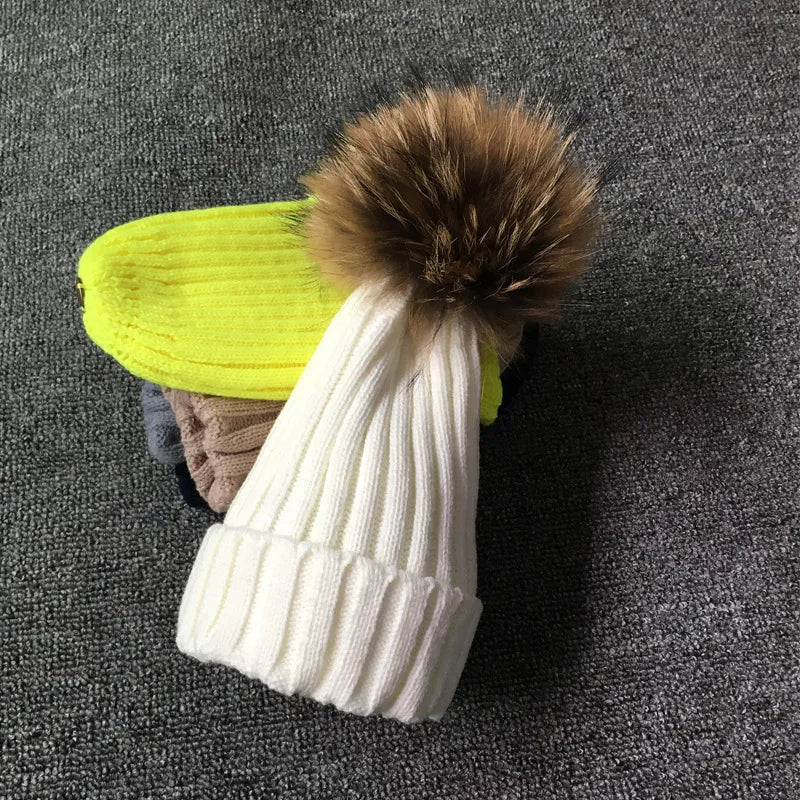 Winter Pom Poms Women - admstore