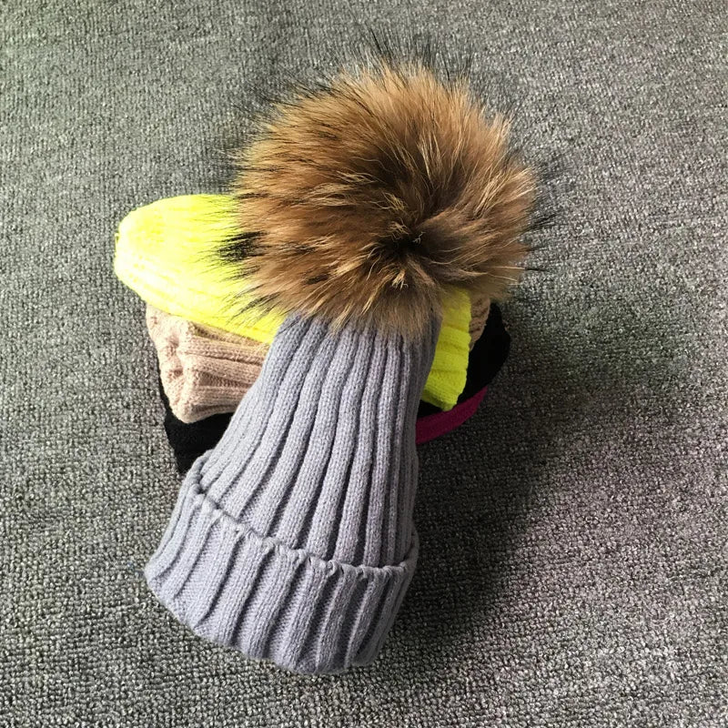 Winter Pom Poms Women - admstore